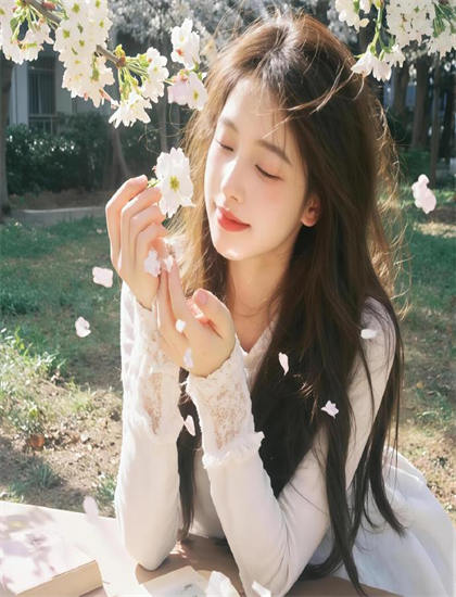 國產少女電視劇在線觀看完整_歐美無人區碼卡二三卡